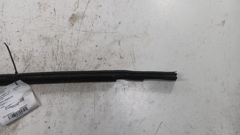Buick Encore Left Front Weather Strip Interior  2013 2014 2015 2016 OE