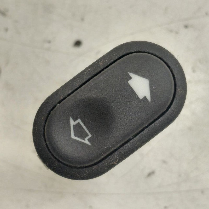 Volvo S60 Driver Left Front Seat Lumbar Switch  2018 2017 2016