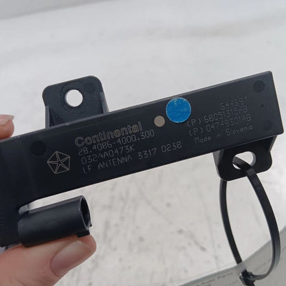 Jeep Renegade Passive Entry Antenna - 68051315AB Fits 2015 2016 2017 2018