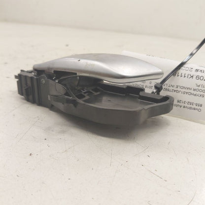 Kia Sorento Door Handle Left Driver Front Interior Inside  2018 2017 2