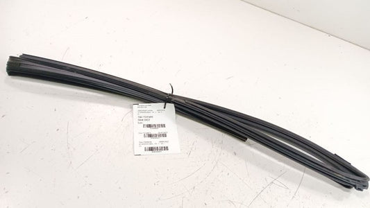 Toyota Prius Driver Left Front Window Seal  2012 2013 2014 201 2012 20