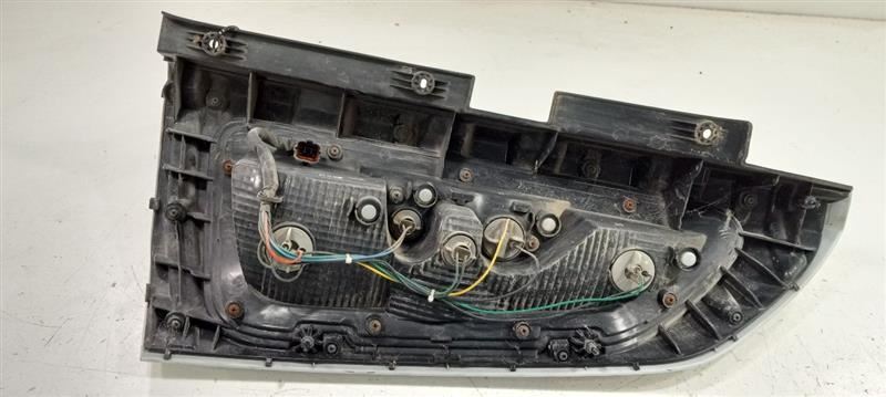 924102K510 Driver Left Tail Light Brake Outer Surround Incandescent Bulb 12-13 Kia Soul