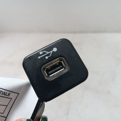 Jeep Compass USB Plug In Hub Port  2021 2020 2019 2018 2017 OEM