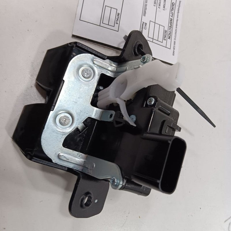 Kia Sportage Trunk Latch  2022 2021 2020 2019 2018 OEM
