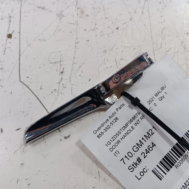 Chevy Malibu Door Handle Right Passenger Front Interior Inside  2019 2