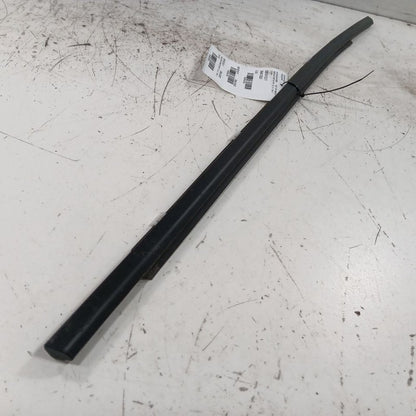 Kia Optima Door Glass Window Weather Strip Trim Rear Right Passenger S