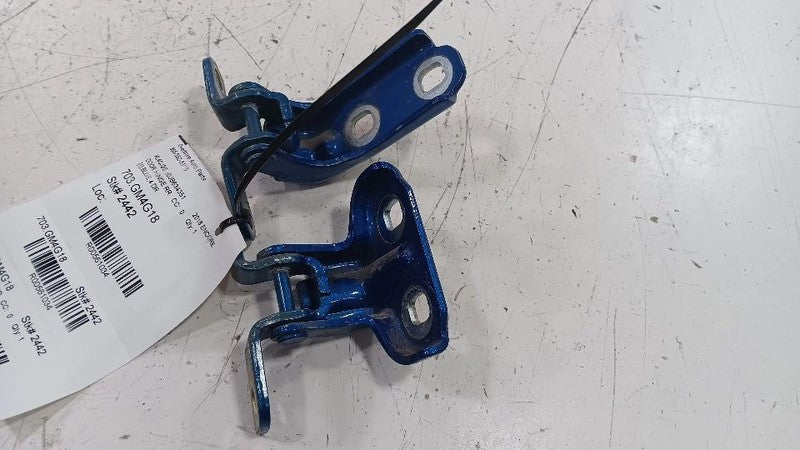 Buick Encore Door Hinge Set Right Rear Passenger  2016 2017 2018 2019 