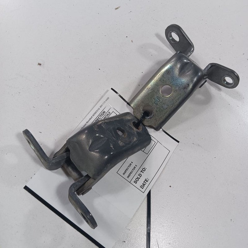 Kia Sorento Door Hinge Set Left Front Driver  2018 2017 2016