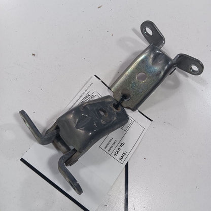 Kia Sorento Door Hinge Set Left Front Driver  2018 2017 2016