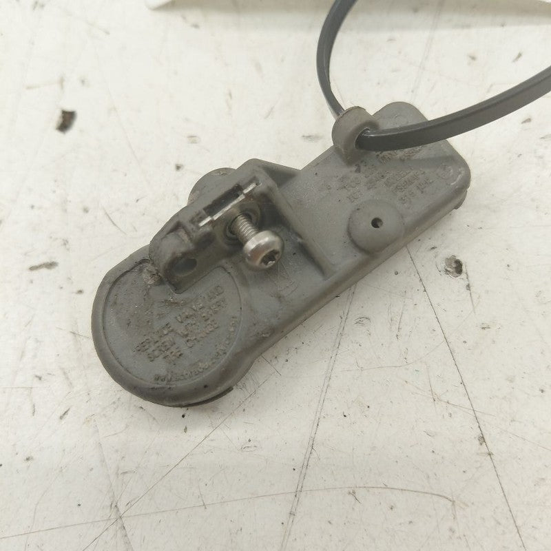 Hyundai Veloster TPMS Tire Pressure Monitor System Sensor  2017 2016 2
