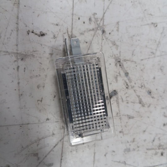 Hyundai Tucson Dome Light Roof Lamp  2019 2020 2021 OEM