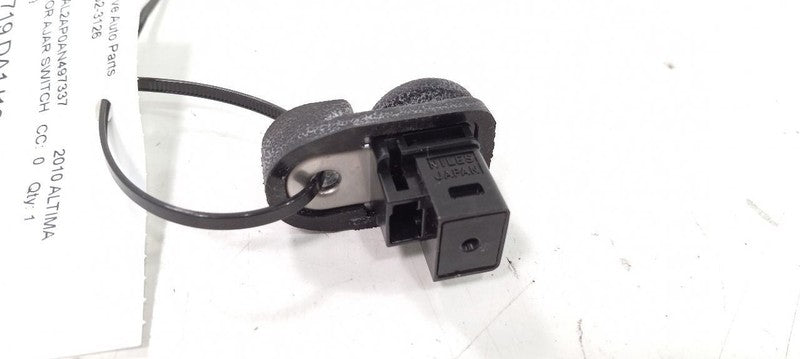 Nissan Altima Door Ajar Switch Door Open Dome Light Switch 2010 2009 2