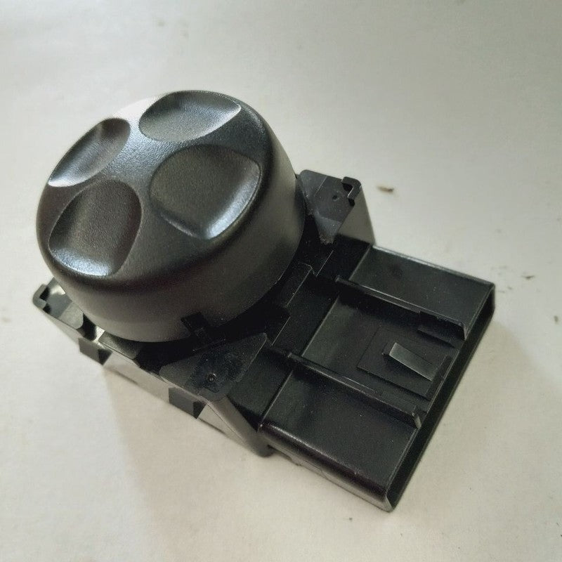 Alfa Romeo Stelvio Passenger Right Seat Lumbar Switch {56046232AA} 201