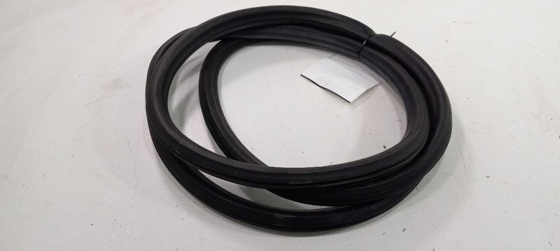 Cadillac SRX On Body Door Jamb Seal Rear Left Back 2013 2014 2015 2016
