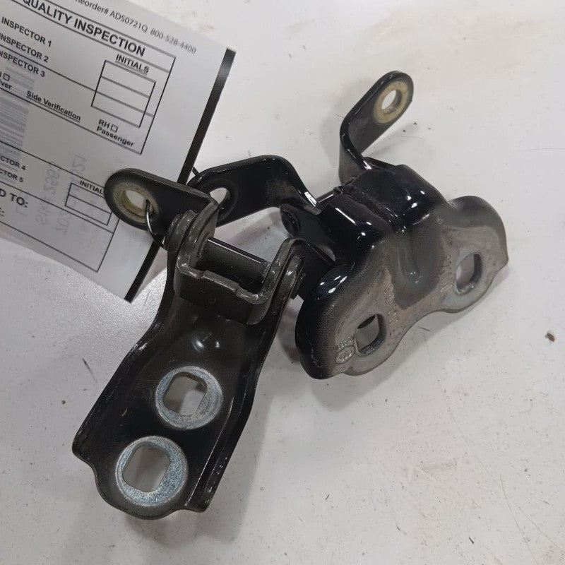 Buick Encore Door Hinge Set Right Front Passenger  2022 2021 2020 2019 2018