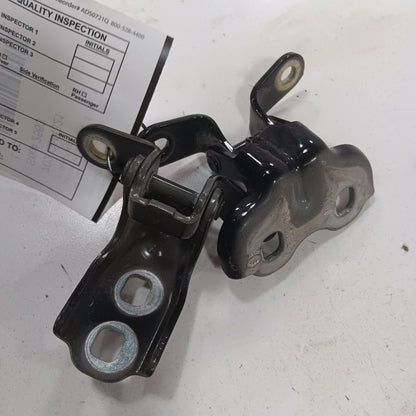 Buick Encore Door Hinge Set Right Front Passenger  2022 2021 2020 2019 2018