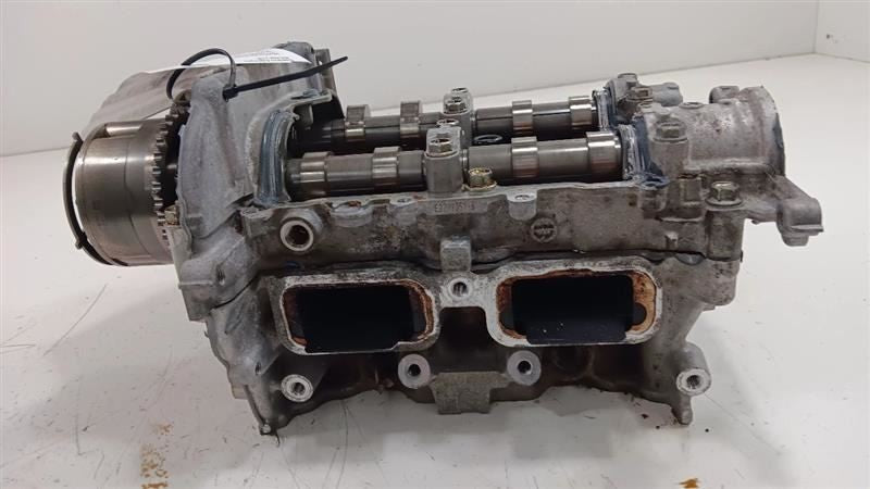 Passenger Right Cylinder Head Fits 17-19 IMPREZA OEM