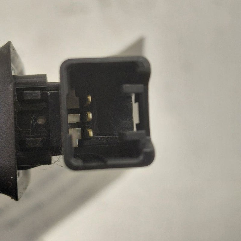 Mitsubishi Outlander   Door Ajar Switch Door Open Dome Light Switch  2