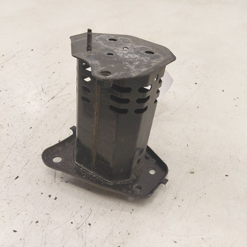 Toyota Prius Bumper Mount Bracket Left Driver Side Rear  2022 2021 202