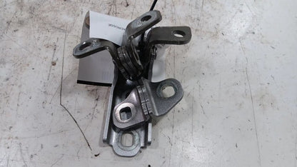 Buick Lacrosse Door Hinge Set Right Rear Passenger  2017 2018 2019