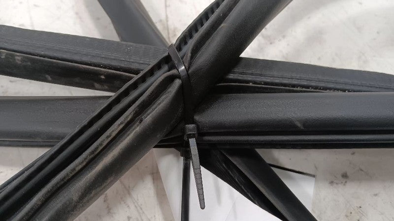 Buick Encore On Body Door Jamb Seal Front Right Passenger  2013 2014 2015 2016