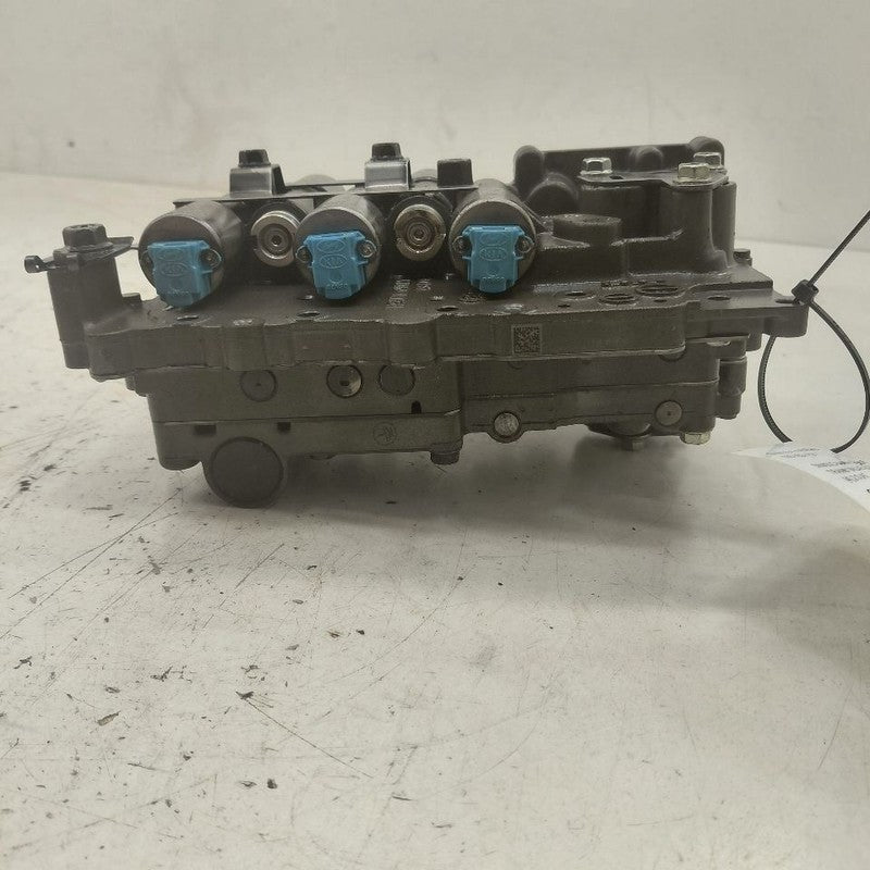 Hyundai Santa Fe Automatic Transmission Valve Body  2.0 2019 2020