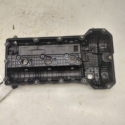 Kia Sorento Right Rear Engine Cylinder Head Valve Cover  3.3 2018 2017