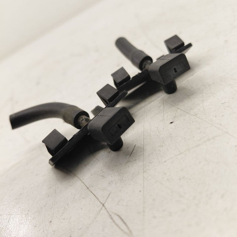 Fiat 500 X Model   Windshield Wiper Washer Fluid Hood Sprayer Nozzles 