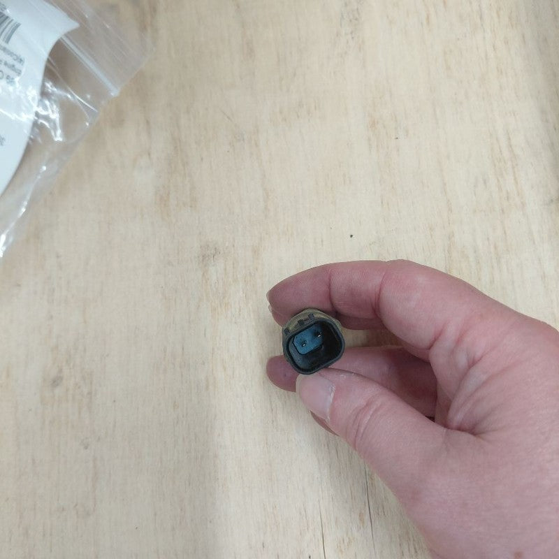 Chrysler 300 Engine Coolant Temperature Sensor {627AA} 3.6 2017 2018 2