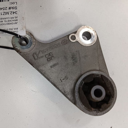 Mazda CX-3 2.0 Passenger Right Rear Mount Bracket  2016 2017 2018 OEM