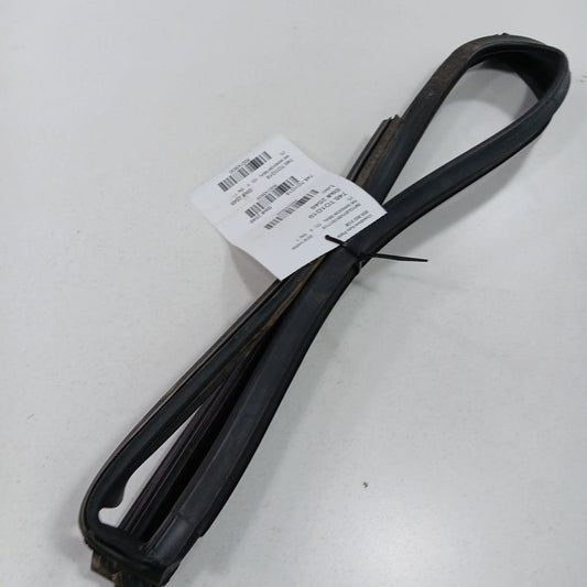 Toyota Yaris Door Glass Window Seal Rubber Right Passenger Rear Back  