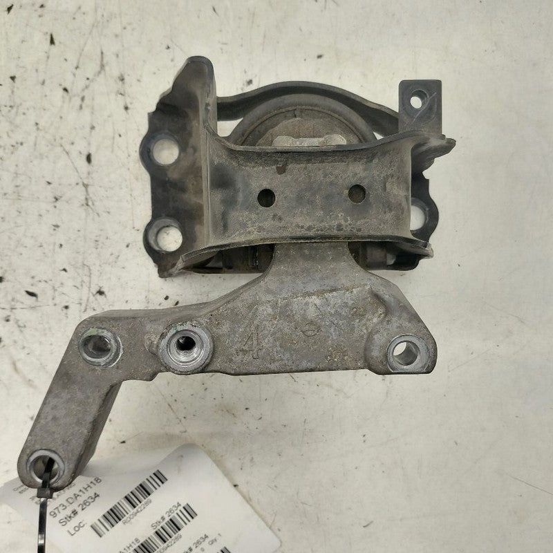 Nissan Versa Note Engine Motor Mount Right Passenger  2019 2018 2017
