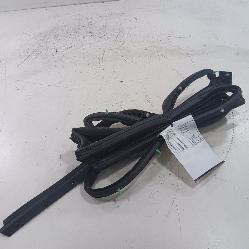 INFINITI QX50 On Door Seal Rubber Left Driver Rear Back  2017 2016 2015 2014