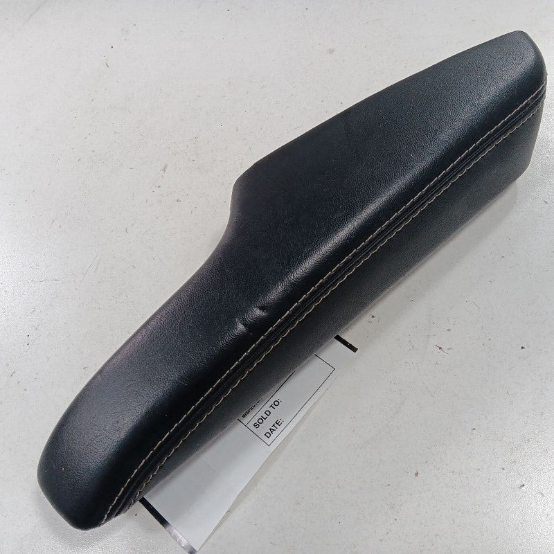 Chrysler 300 Passenger Right Rear Door Arm Rest  2015 2016 2017 2018 2019