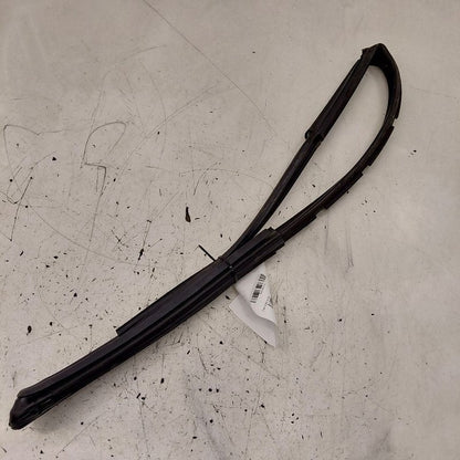 Nissan Versa Note Door Glass Window Seal Rubber Left Driver Front 2019