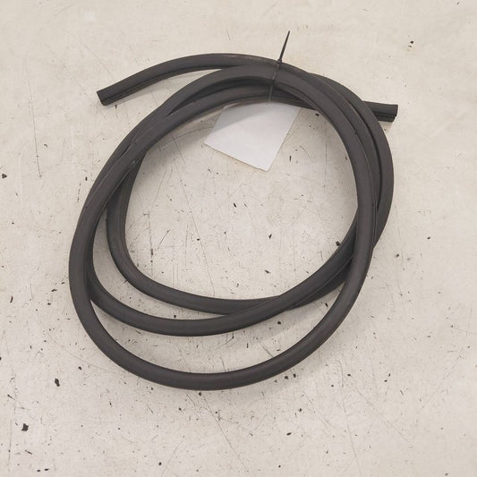 Nissan Murano On Body Door Jamb Seal Gasket Front Left Driver  2020 20