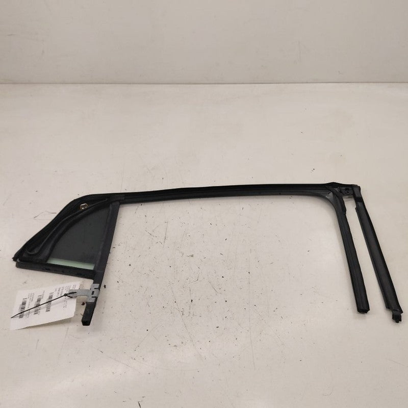 Left Rear Door Vent Glass Window Fits 16-19 Chevy Volt