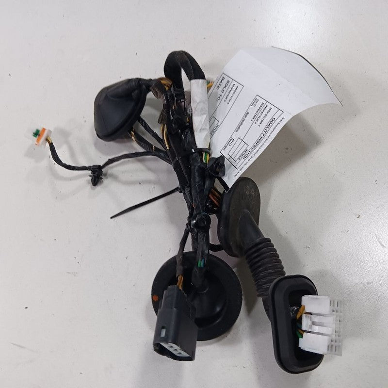 Hyundai Elantra Door Harness Wire Wiring Right Passenger Rear  2017 20