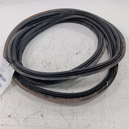 Fiat 500 Trunk Lid Hatch Door Rear Back Rubber Seal 2018 OEM