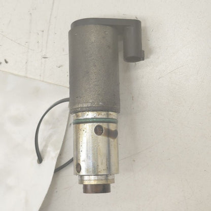 Volvo S60 Variable Timing Gear Oil Control Valve Solenoid Cylinder Hea