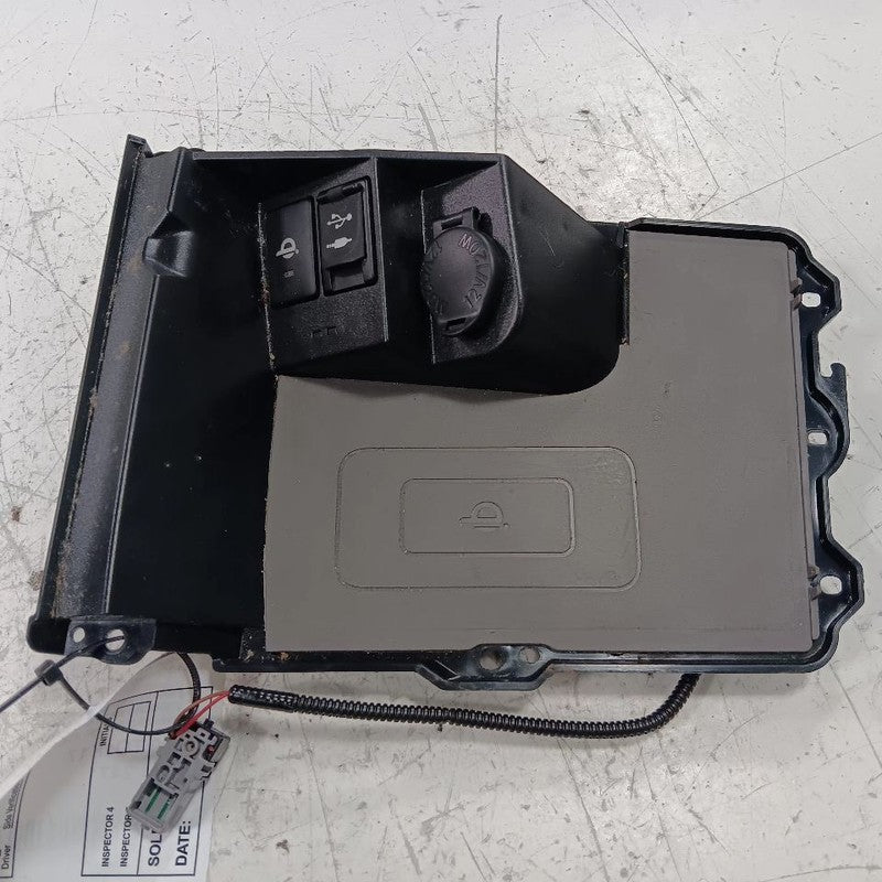 Toyota Camry 861C0-06011 Wireless Charge Port 2012 2013 2014 2015 2016 2017