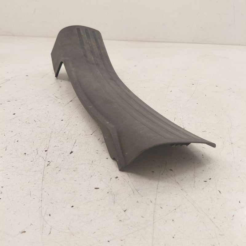 Jeep Cherokee Sill Trim Plate Door Jam Threshold Right Passenger Rear 