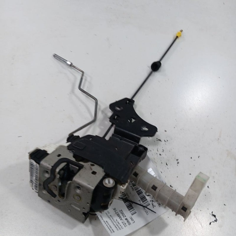 Grand Cherokee Door Latch Lock Left Driver Rear  2017 2018 2019 2020