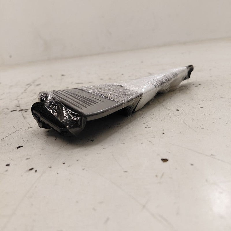 Honda CR-V Passenger Right Rear Door Corner Trim {72940TLAA0} 2019 201