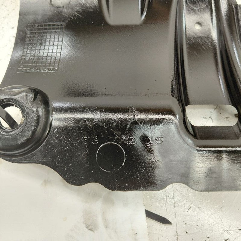 Cadillac CT6 Engine Oil Baffle 3.6 2018 2017 2016