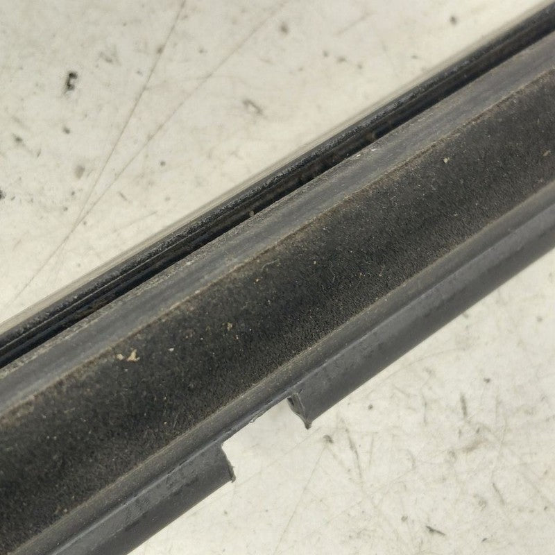 Fiat 500 X Model Door Glass Window Weather Strip Trim Rear Right Passe