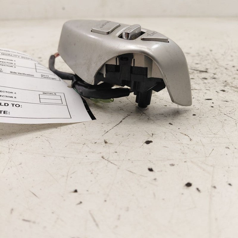 Nissan Versa Note Steering Wheel Cruise Control Switch {2491116} 2019 