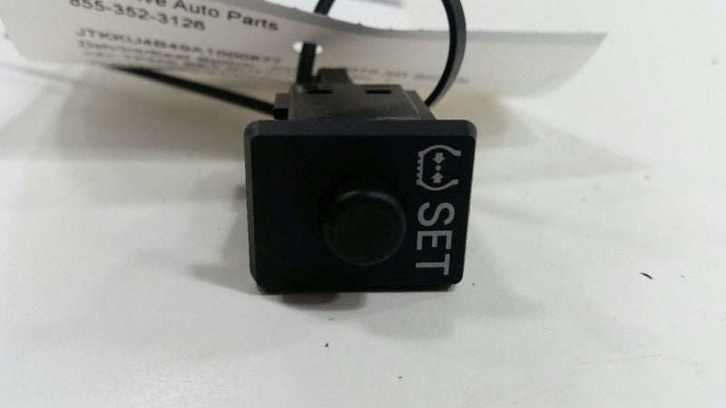 Scion XD Tire Pressure TPMS Reset Button Switch 2010  OEM