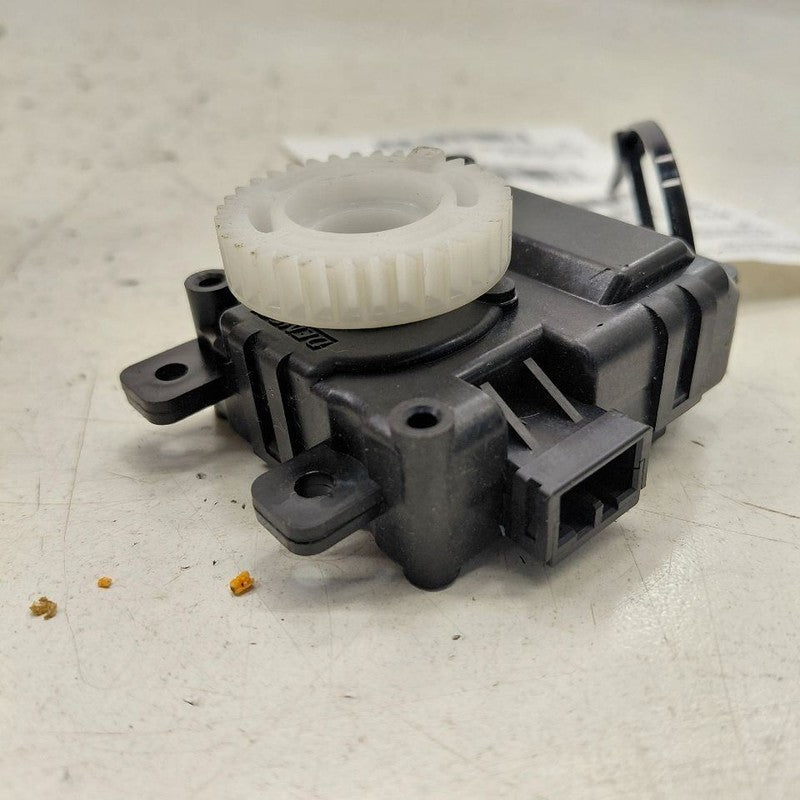 Honda CR-V Flap Door Motor Heater AC Door Actuator  2019 2018 2017