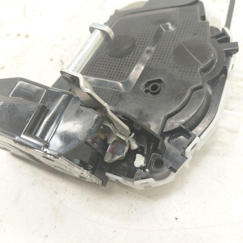 Toyota Prius Door Latch Lock Right Passenger Rear  2022 2021 2020